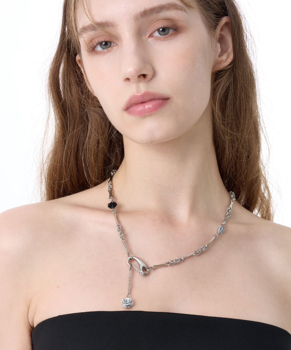 PUNK ROSE CHAIN NECKLACE